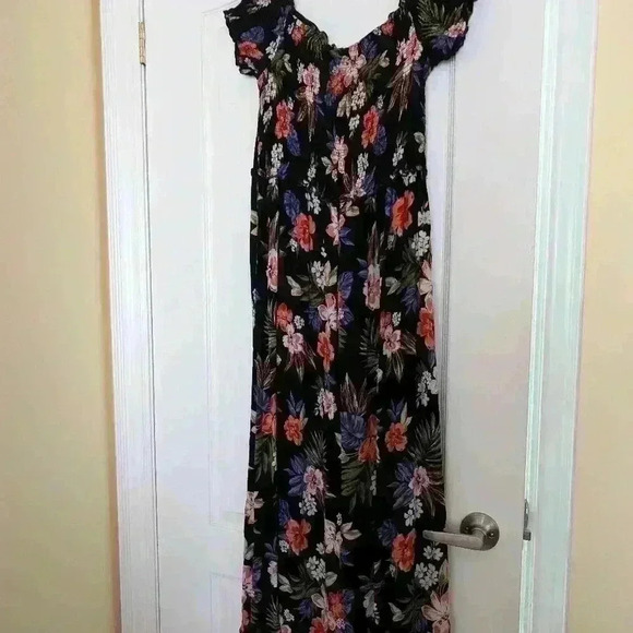 Patrons of peace dark floral summer maxi dress size medium - Picture 7 of 7